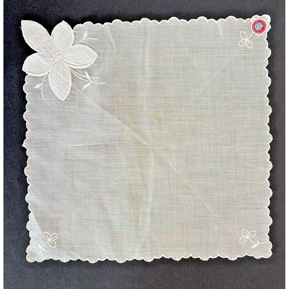 Vtg White Handkerchief Flower Applique Embroidered Cotton Willow Switzerland